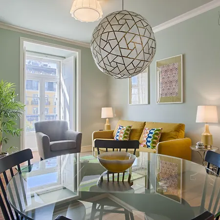 Chiado Camoes | Apartamento *